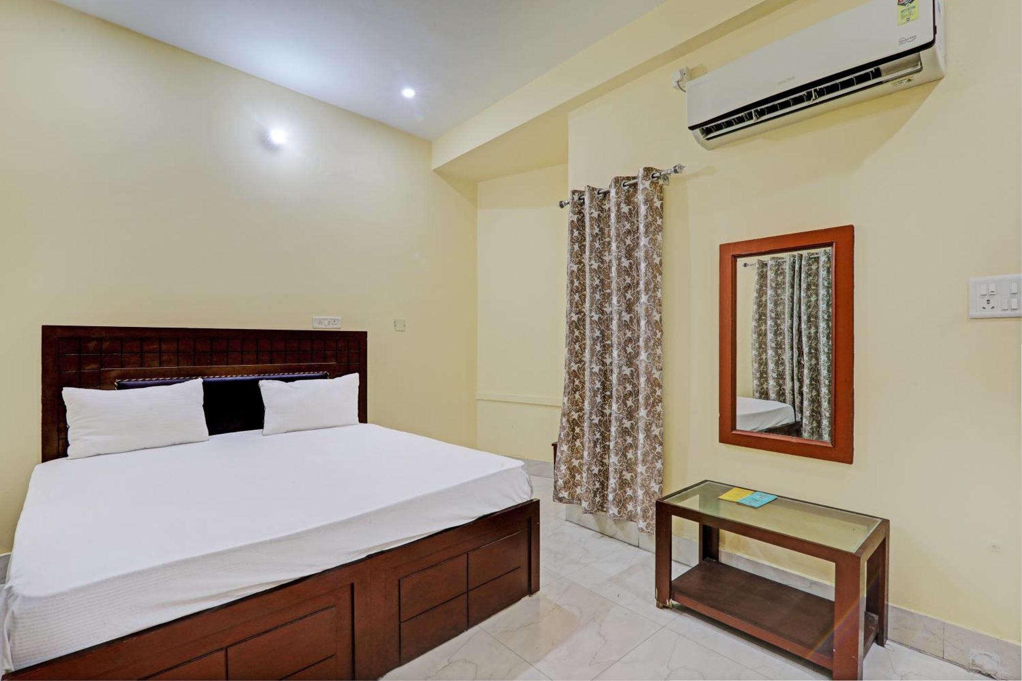 Hotel O Home Singhs Delight Varanasi Bagian luar foto