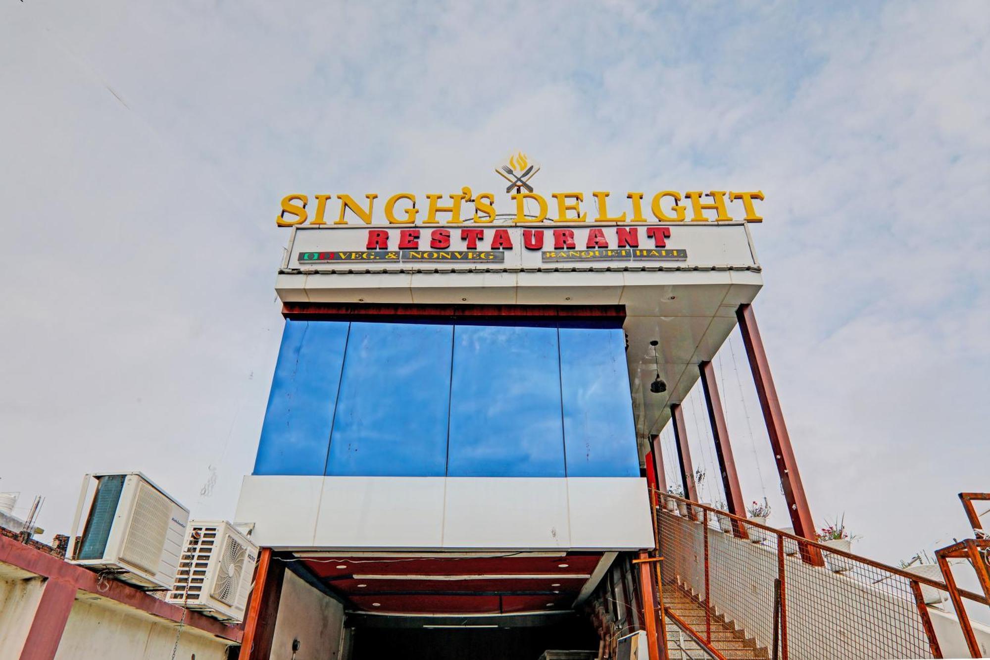 Hotel O Home Singhs Delight Varanasi Bagian luar foto