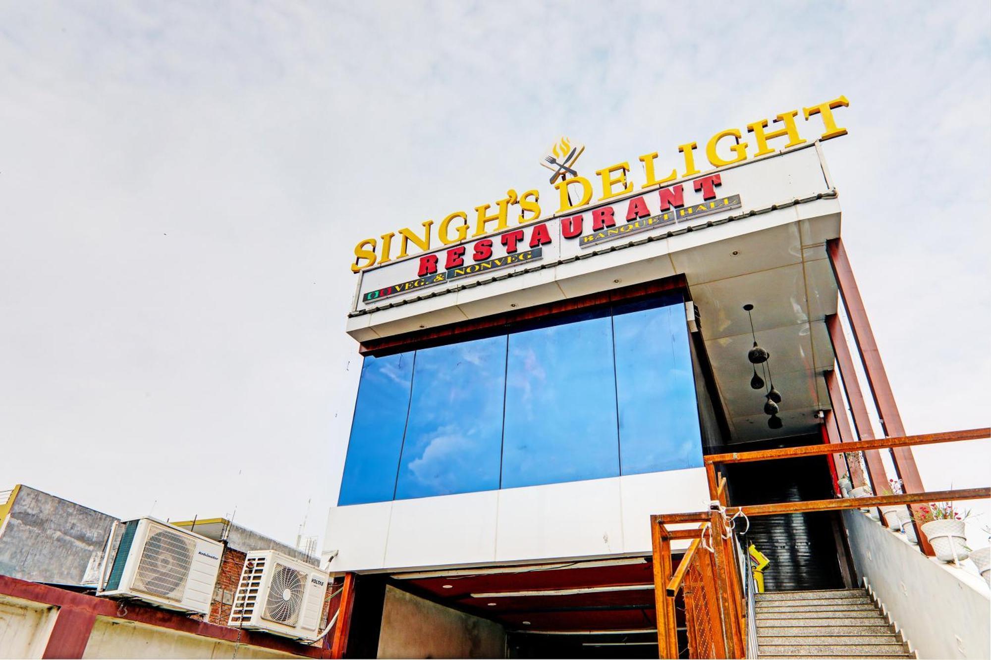 Hotel O Home Singhs Delight Varanasi Bagian luar foto